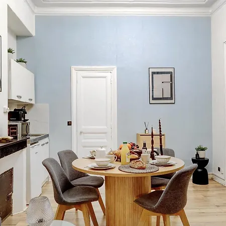 Charme Parisien Cosy Pour 4 Personnes Apartment Paris