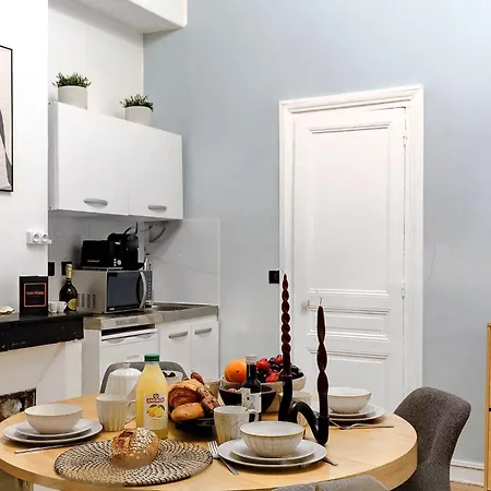 Charme Parisien Cosy Pour 4 Personnes Apartment